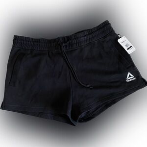 Reebok Relaxed Short NWT